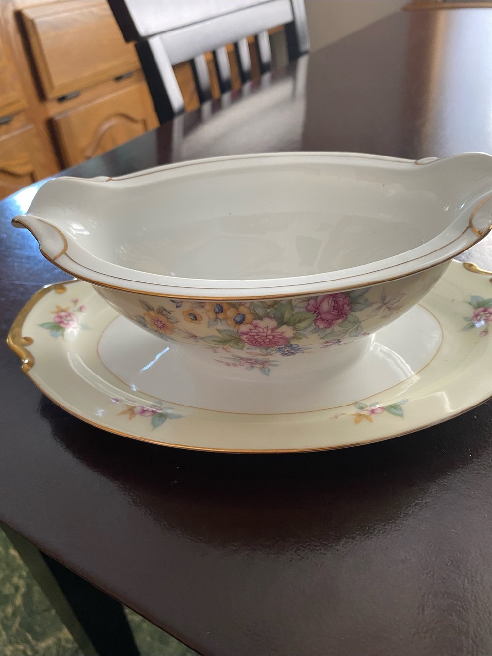Elegant Floral Porcelain Gravy Boat with Attached Underplate - Cream and Pink